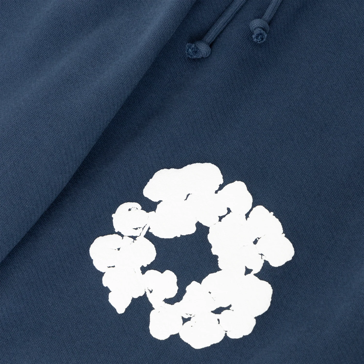 The Cotton Wreath Shorts Navy